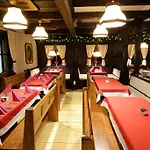 Hotell Alpenhotel Marcius 3*
