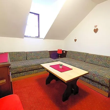 Alpenhotel Marcius فندق
